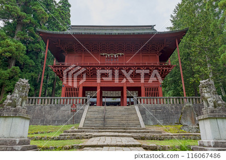 青森津輕國一宮岩山神社參道與塔門 116067486
