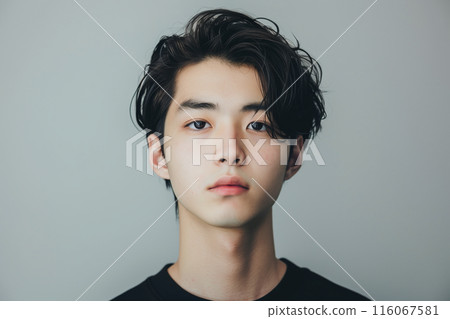 一個英俊的亞洲男人的肖像 116067581