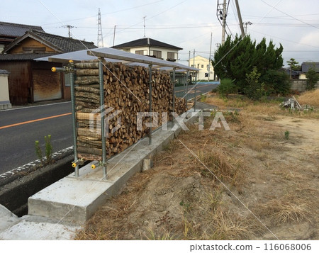 從基礎開始搭建 DIY 木柴架 116068006