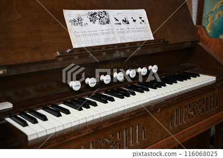 昭和時代的簧風琴 116068025