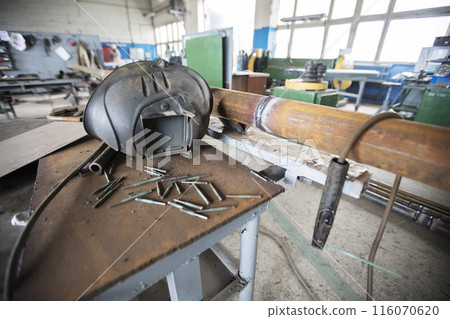 Workplace of the welder in the workshop. 116070620
