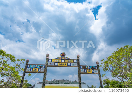 Hue Gate, a World Heritage Site of the Royal Palace that preserves the splendor of Vietnam's last dynasty 116073490