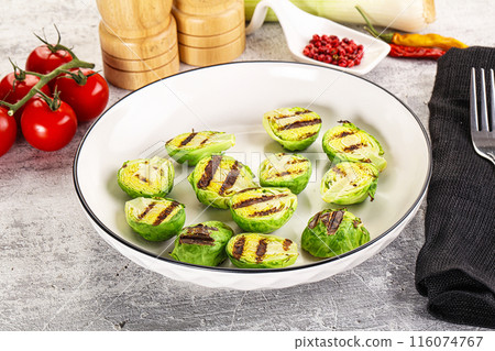 Grilled green brussel sprout cabbage Grilled green brussel sprout cabbage 116074767