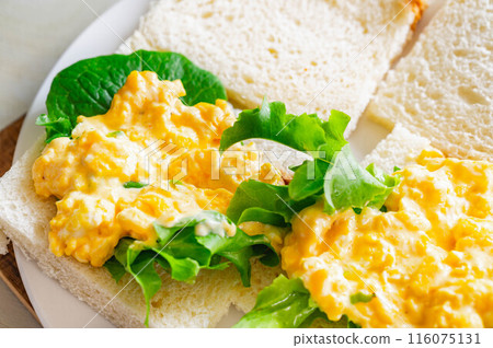 Egg sandwich making Egg sandwich making 116075131