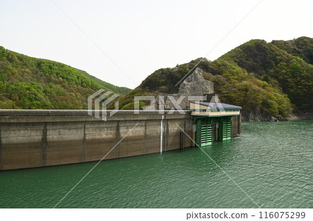 Full-water Lake Kinshu 116075299