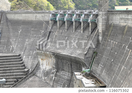 Full-water Lake Kinshu 116075302