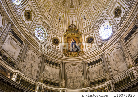 interiors of Seville cathedral, Seville, Andalusia, spain interiors of Seville cathedral, Seville, Andalusia, spain 116075929