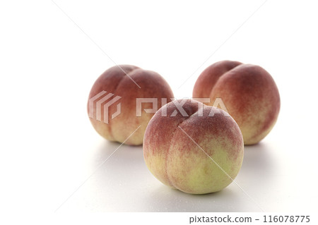 Summer fruit peach (white background) Summer fruit peach (white background) 116078775