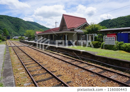 岡山縣三崎町因片上鐵道停產而保存下來的吉原車站大樓（推薦工業遺產） 116080443