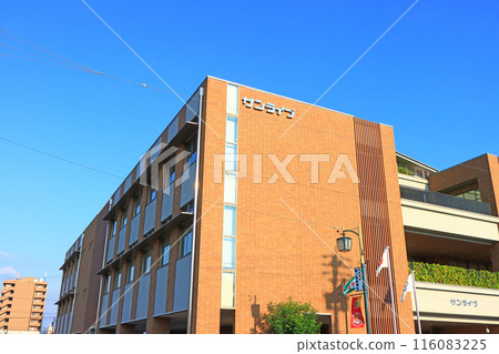 A view of the Miyoshi City Library Learning and Communication Plaza in Miyoshi City, Aichi Prefecture A view of the Miyoshi City Library Learning and Communication Plaza in Miyoshi City, Aichi Prefecture 116083225