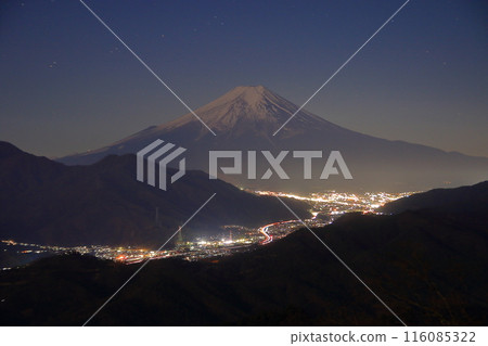 Night view of Mt. Fuji and the base of the mountain from Mt. Takakawa Night view of Mt. Fuji and the base of the mountain from Mt. Takakawa 116085322