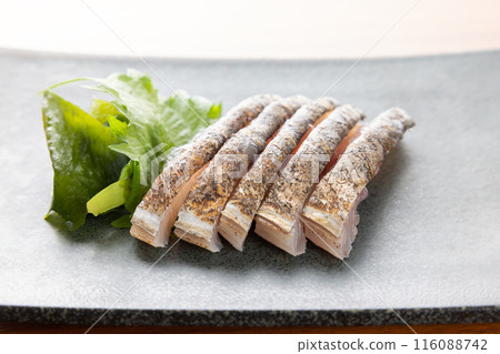美味的烤生魚片 美味的烤生魚片 116088742