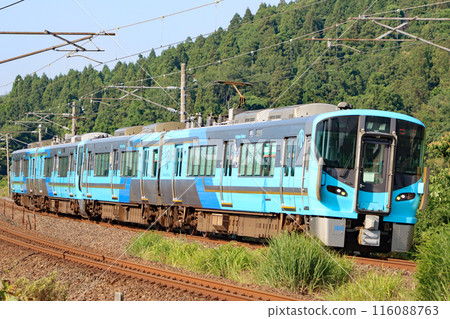 IR Ishikawa Railway IR-colored 4-car train, Hosorogi Station, IR04 train IR Ishikawa Railway IR-colored 4-car train, Hosorogi Station, IR04 train 116088763