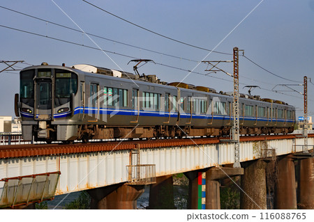 Hapi Line Fukui 4-car train in JR colors Kuzuryu River Bridge HF16 train Hapi Line Fukui 4-car train in JR colors Kuzuryu River Bridge HF16 train 116088765