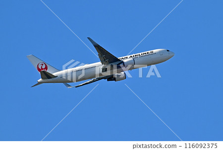 JAL767 takeoff climb JAL767 takeoff climb 116092375