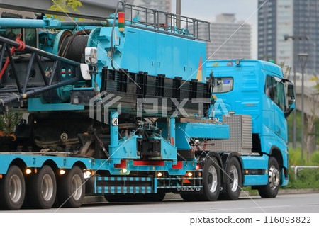 Trailer (medium-low bed) for transporting pile drivers Trailer (medium-low bed) for transporting pile drivers 116093822