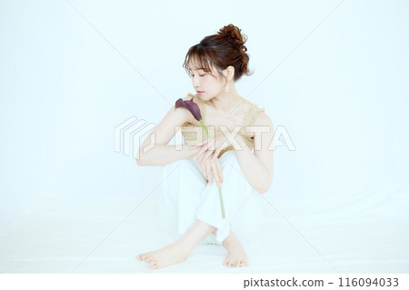 有花的女人肖像 有花的女人肖像 116094033