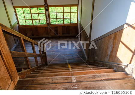 樓梯欄杆 116095108