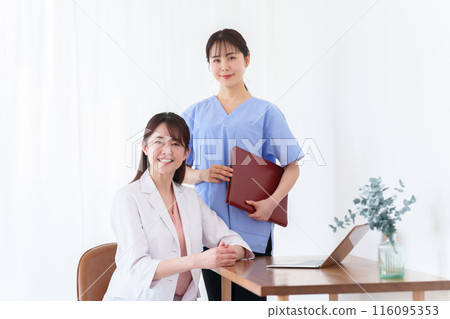 女醫生護士 116095353