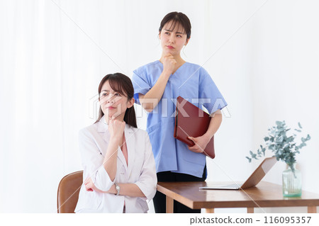 Thinking Doctor Nurse Thinking Doctor Nurse 116095357