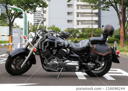 自行車停車場內的摩托車（美式） 116096244