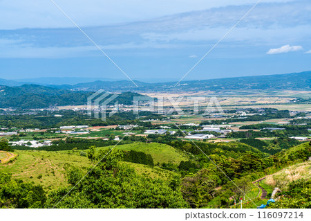 Azuma, a village of fresh green pastures [Unzen City, Nagasaki Prefecture] 116097214
