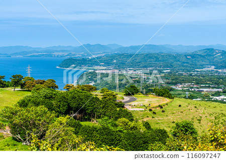 Azuma, a village of fresh green pastures [Unzen City, Nagasaki Prefecture] 116097247