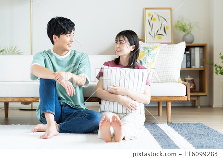 新房年輕夫婦 116099283