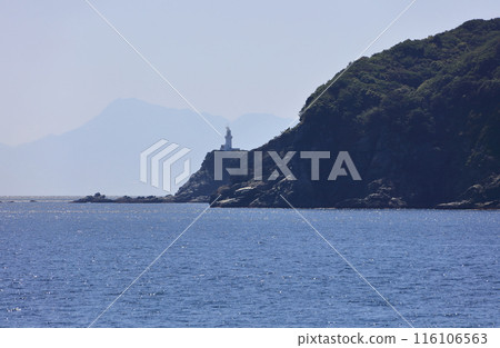 從四國最西端的貞岬燈塔眺望九州大分山脈 116106563
