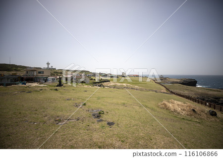 This is the beautiful scenery of Marado Island, located at the southernmost tip of South Korea. 116106866