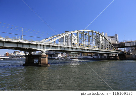 JR總武線橫跨隅田川的鐵橋 116109155