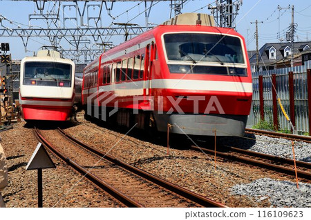 The Ryomo Express runs smoothly through the track switching section in preparation for the elevated track. The Ryomo Express runs smoothly through the track switching section in preparation for the elevated track. 116109623