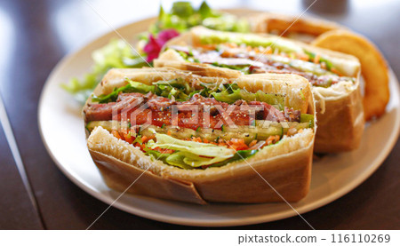 Roast beef sandwich Roast beef sandwich 116110269