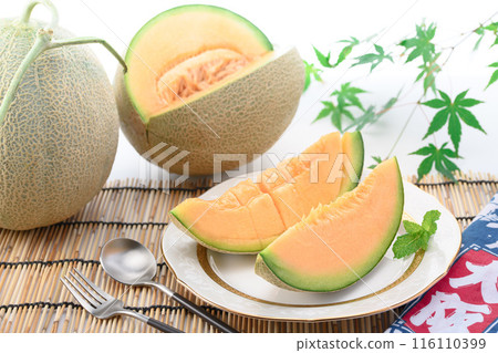 Very sweet Yubari melon 116110399