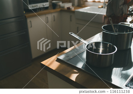 kitchen, kitchens, pan 116111238