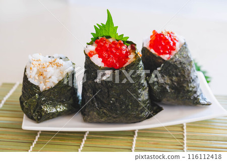 筋子的鬆軟飯糰 116112418