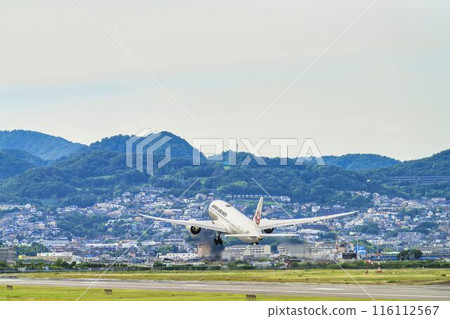Summer Osaka Airport (Itami Airport) Airplane taking off Toyonaka City, Osaka Prefecture 116112567