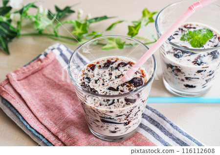 喝咖啡牛奶果凍 116112608