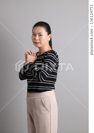 40s Asian Woman 40s Asian Woman 116114751