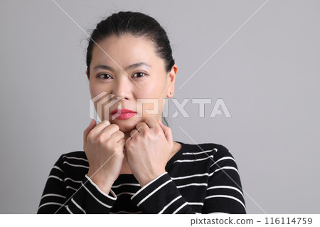 40s Asian Woman 40s Asian Woman 116114759