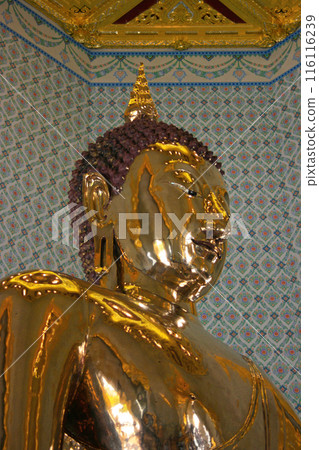 Golden Buddha of Wat Traimit in Bangkok Golden Buddha of Wat Traimit in Bangkok 116116239