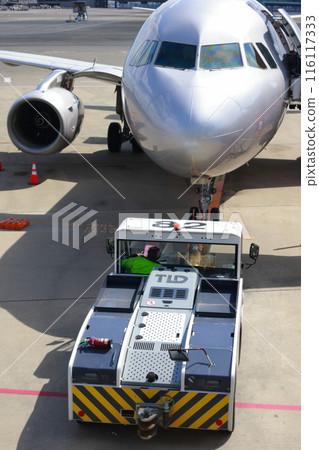 飛機牽引 116117333