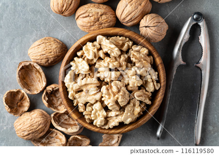 Walnut Walnut 116119580