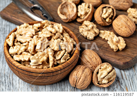 Walnut 116119587