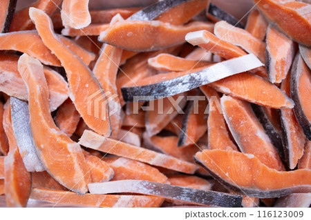 A lot of frozen salmon fillets 116123009