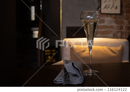 A Toast to Moscow A Toast to Moscow 116124122