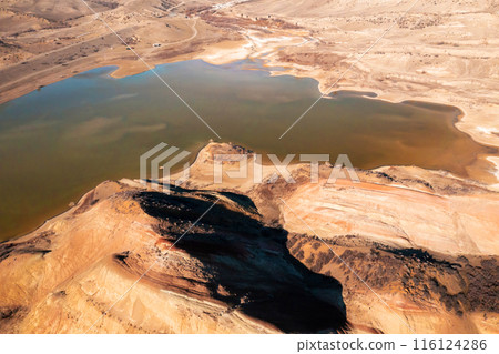 Vast Lake Amid Georgia Desert 116124286