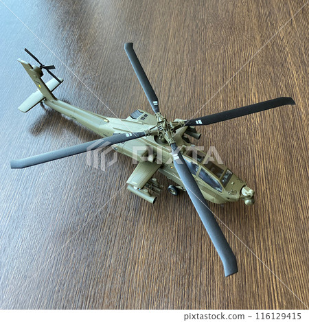 AH-64 阿帕奇，1/72 比例完成模型，第 227 航空團 116129415