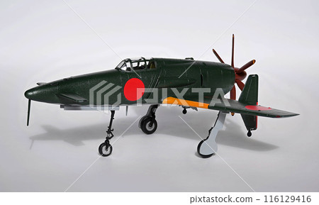 新電 18 試驗本土戰鬥機,1/72 比例模型,焦距移位攝影 新電 18 試驗本土戰鬥機,1/72 比例模型,焦距移位攝影 116129416