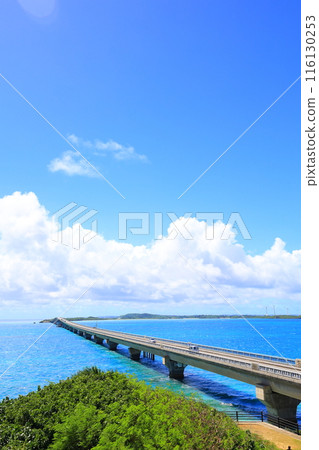 沖繩 宮古島 池間大橋 池間藍海 雲 天空 116130253